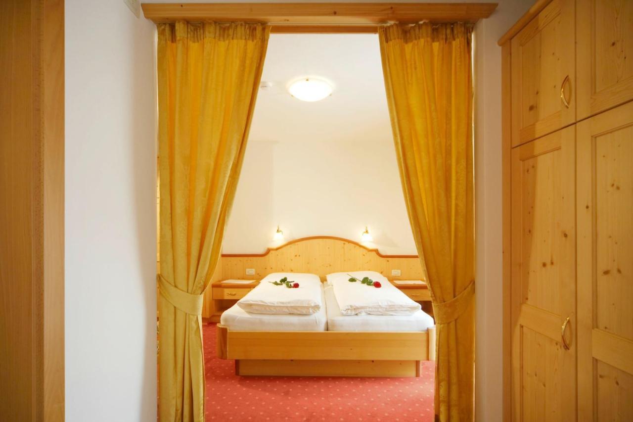 Hotel Garni Reutlingen Colfosco Pokój zdjęcie